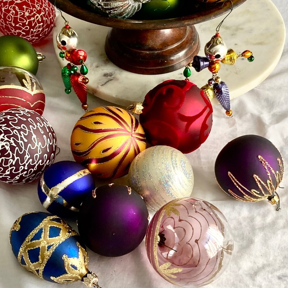 Vintage Pier Imports Glass & Glitter Christmas Ornaments – Set of 2 (Red/Purple) - Picture 3 of 3